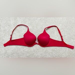 Retired Victoria’s Secret BBV Red Smooth Lined Perfect Coverage Bra VS 34B 34 B